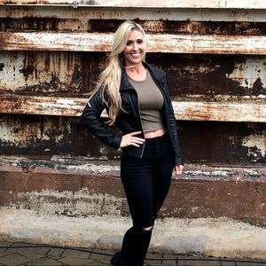 Meet your Posher, Cassie